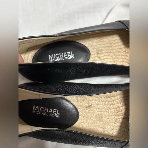 Michael Kors Black
Leather Espadrille
Slip-On Flats Size 9M - Picture 10 of 14